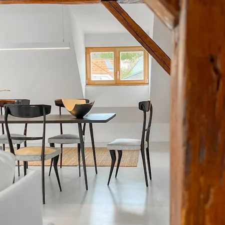 Casarosa Attico 3br, 3ba * Cesky Krumlov