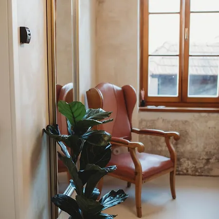 Casarosa Attico 3br, 3ba 아파트 *