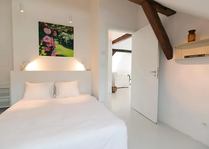 Casarosa Attico 3br, 3ba *